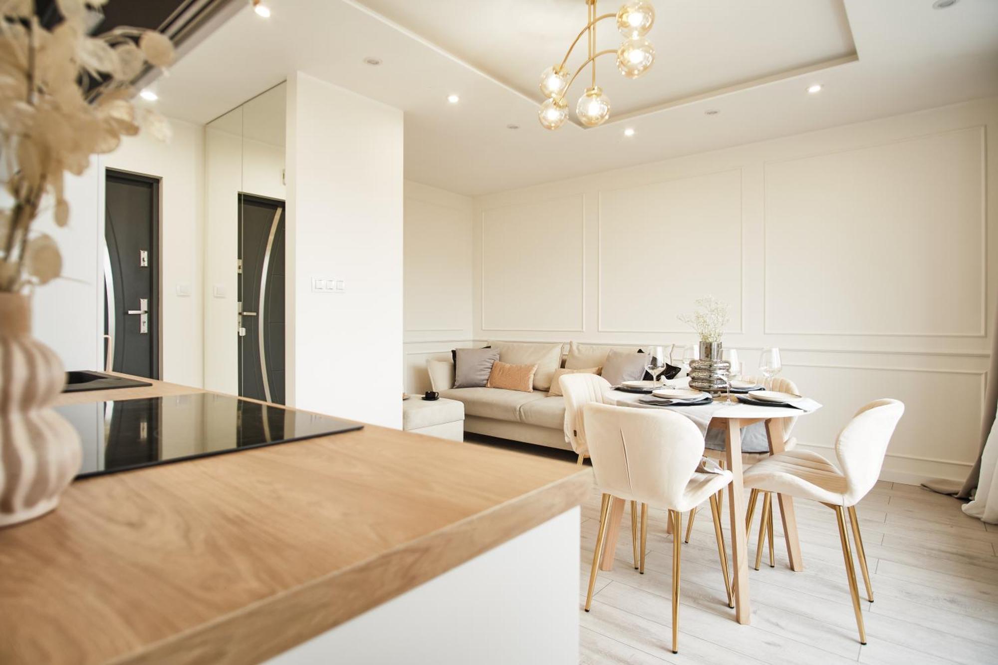 Ivory Angel Home-sea Gdańsk